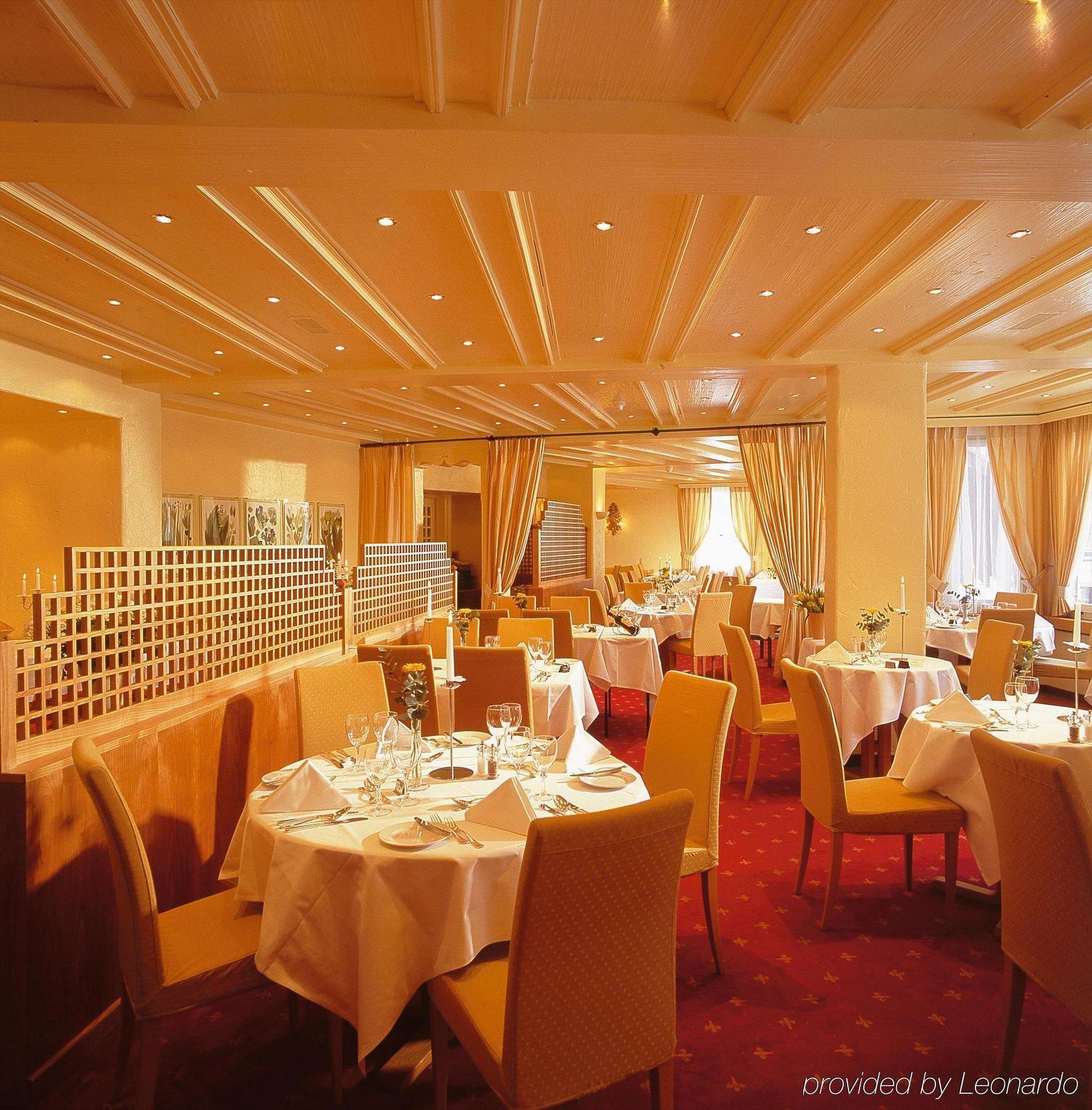 Kongress Hotel Davos Restoran gambar